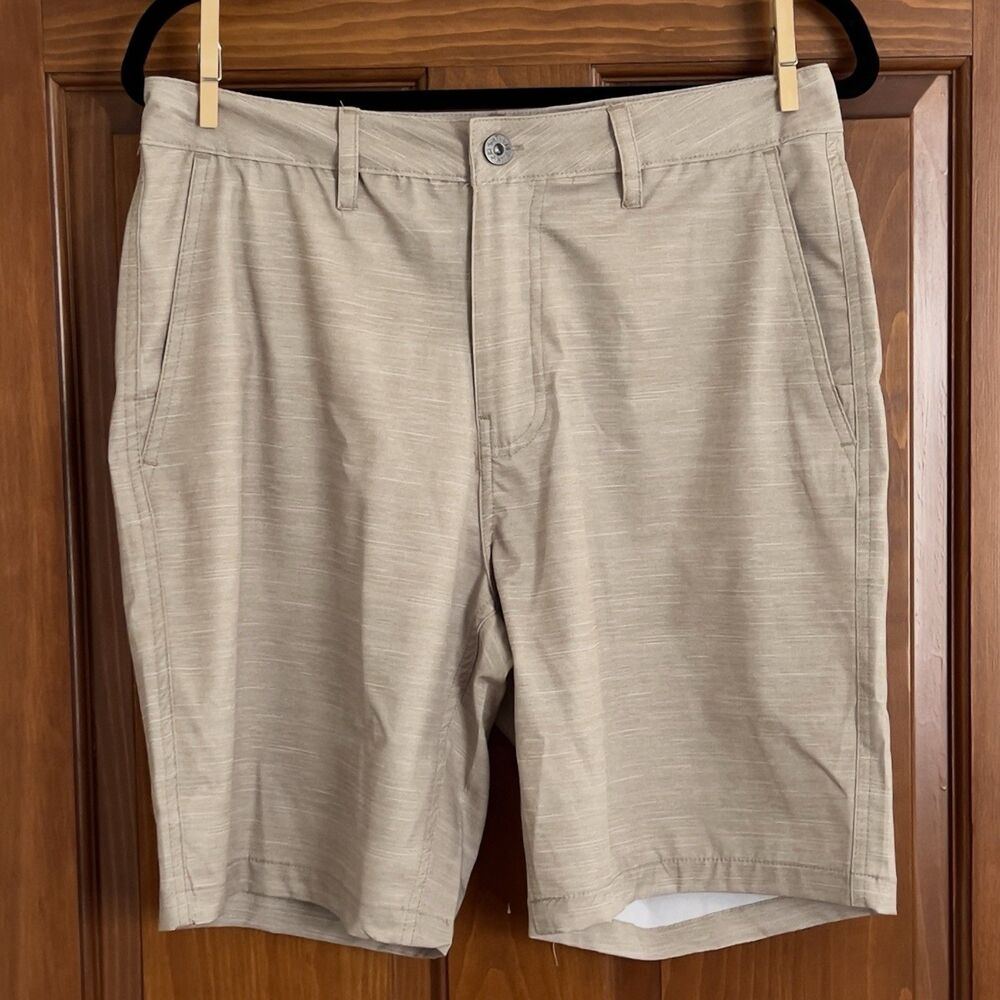 Matix Outdoors Men's Khaki Hybrid Shorts Size 30 4-Way Stretch Quick Dry